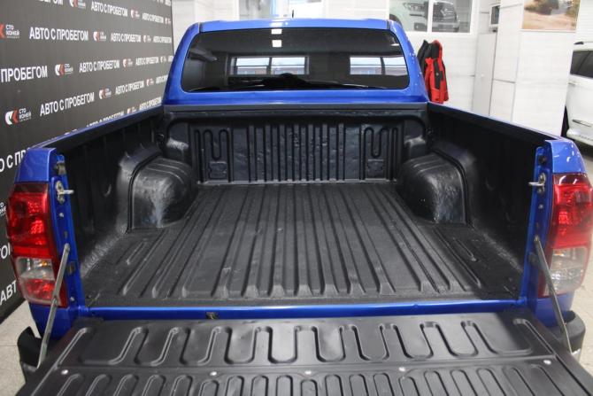 Toyota Hilux VIII с пробегом 2018 года, цена 2 948 000 рублей, 404125 км, пикап, Автокод Объявления