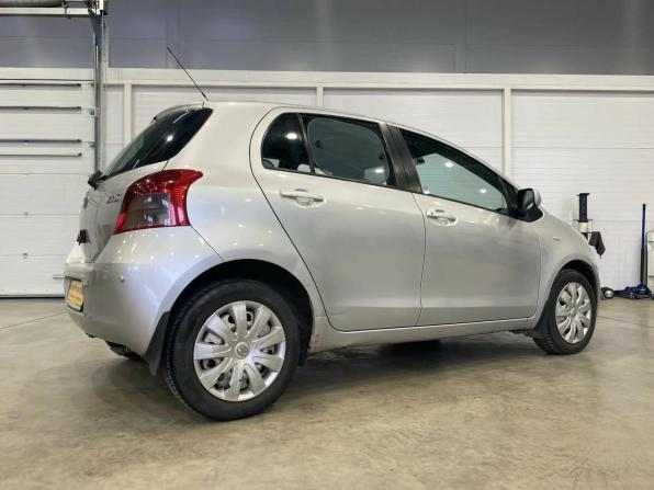 Toyota Yaris II с пробегом 2008 года, цена 570 000 рублей, 153616 км, хэтчбек, Автокод Объявления