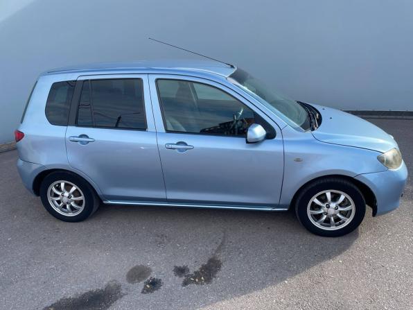 Mazda Demio II (DY) с пробегом 2004 года, цена 430 000 рублей, 300170 км, хэтчбек, Автокод Объявления