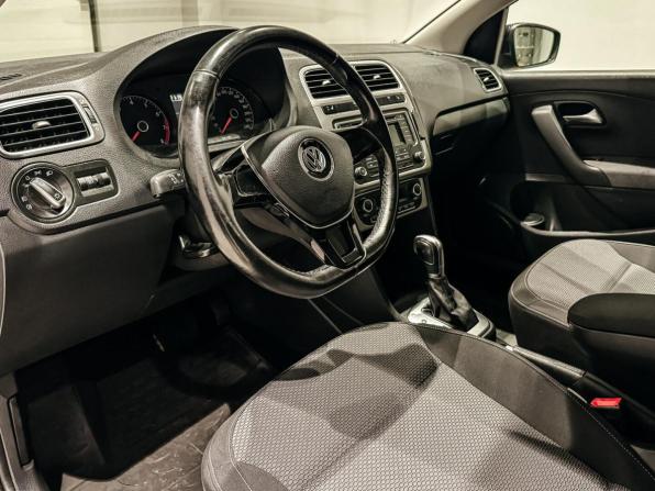 Volkswagen Polo V Рестайлинг с пробегом 2016 года, цена 1 130 000 рублей, 123109 км, седан, Автокод Объявления