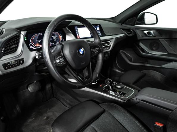 BMW 1 серии III (F40) с пробегом 2021 года, цена 2 349 700 рублей, 83329 км, хэтчбек, Автокод Объявления