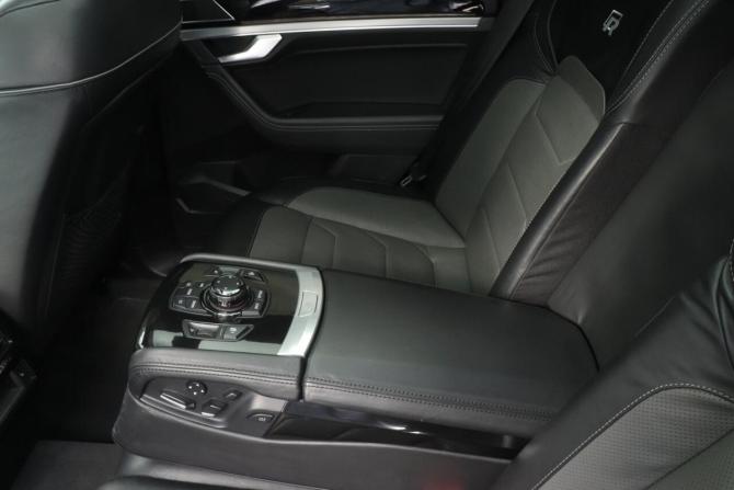 Volkswagen Touareg III с пробегом 2019 года, цена 4 599 000 рублей, 148472 км, внедорожник, Автокод Объявления