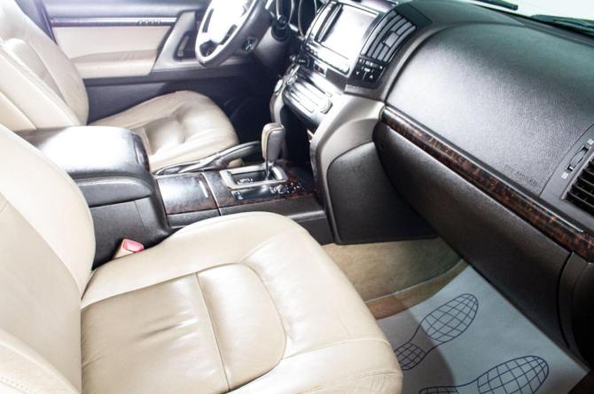 Toyota Land Cruiser 200 Series с пробегом 2007 года, цена 1 889 000 рублей, 401000 км, внедорожник, Автокод Объявления