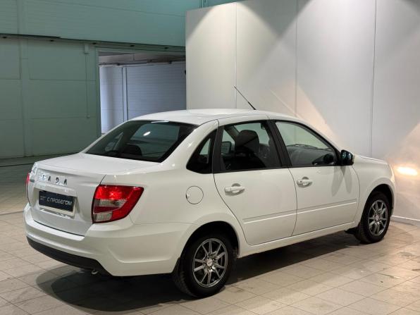 Lada (ВАЗ) Granta I Рестайлинг с пробегом 2023 года, цена 865 000 рублей, 53000 км, седан, Автокод Объявления