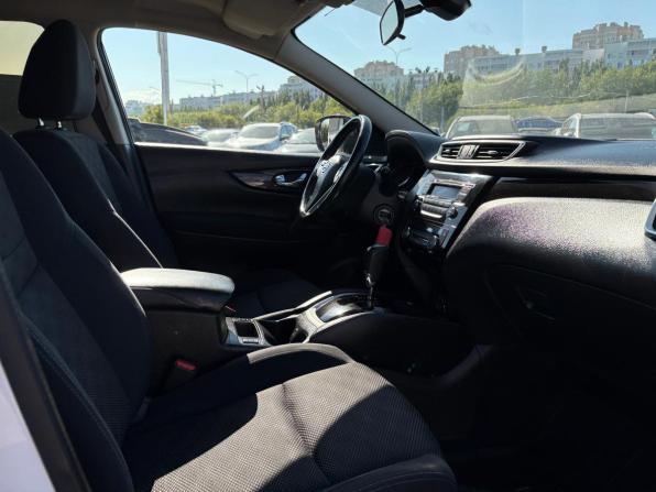 Nissan Qashqai II с пробегом 2017 года, цена 1 634 000 рублей, 121700 км, внедорожник, Автокод Объявления