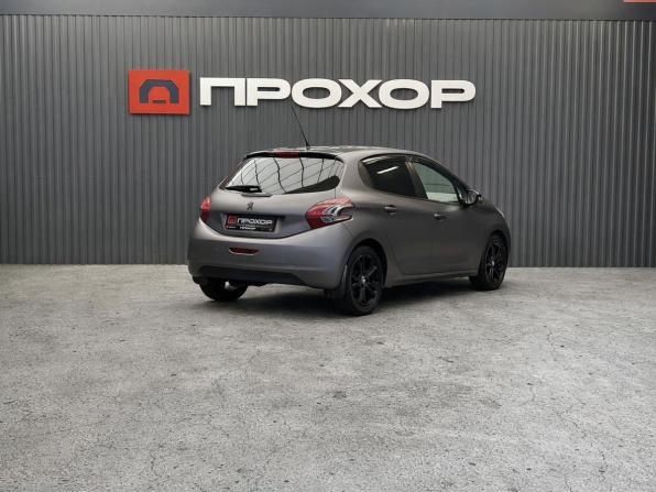 Peugeot 208 I с пробегом 2013 года, цена 697 000 рублей, 116973 км, хэтчбек, Автокод Объявления
