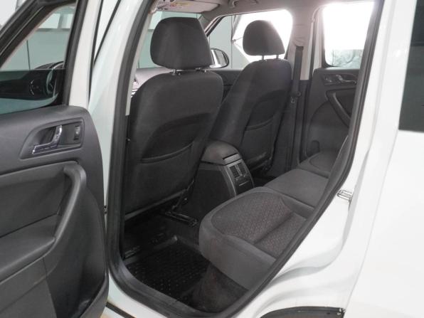Skoda Yeti I Рестайлинг с пробегом 2016 года, цена 1 499 000 рублей, 146037 км, внедорожник, Автокод Объявления