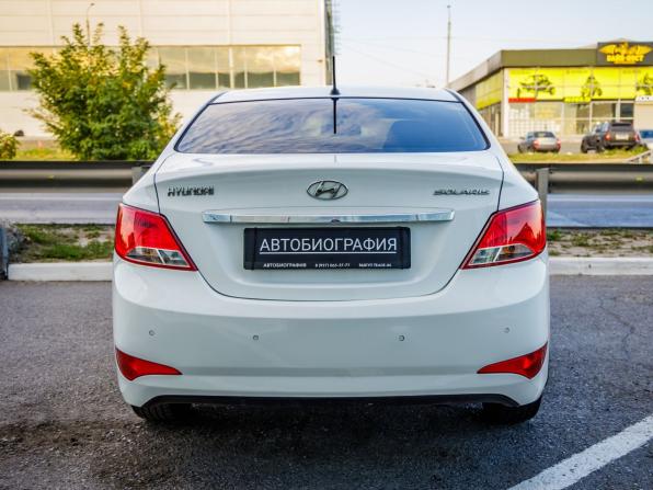 Hyundai Solaris I Рестайлинг с пробегом 2015 года, цена 1 048 000 рублей, 147300 км, седан, Автокод Объявления