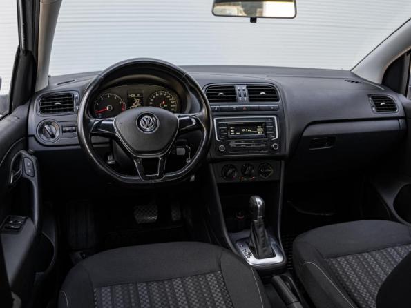 Volkswagen Polo V Рестайлинг с пробегом 2016 года, цена 1 199 000 рублей, 88118 км, седан, Автокод Объявления