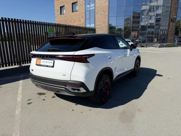 Omoda C5 I с пробегом 2023 года, цена 2 050 000 рублей, 31892 км, внедорожник, Автокод Объявления