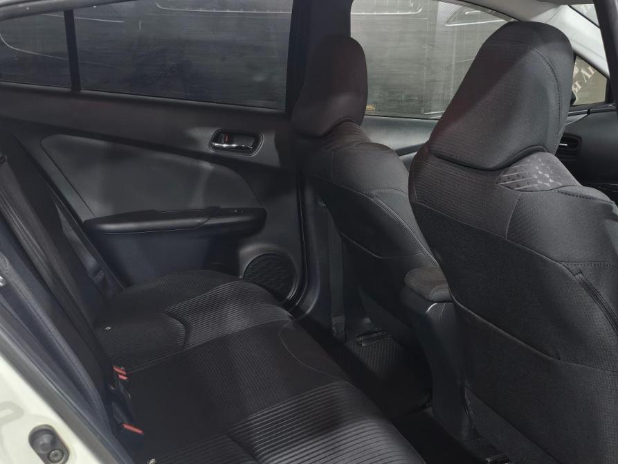 Toyota Prius IV (XW50) Краснодар  - изображение 22