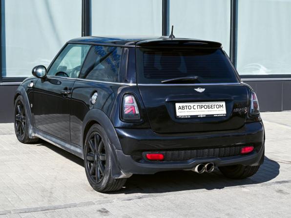 Mini Hatch II (R56) с пробегом 2006 года, цена 752 700 рублей, 230794 км, хэтчбек, Автокод Объявления
