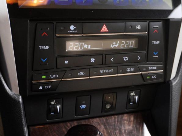 Toyota Camry VII (XV50) Рестайлинг с пробегом 2015 года, цена 2 490 000 рублей, 69295 км, седан, Автокод Объявления