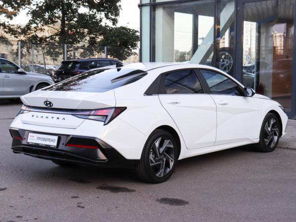 Hyundai Elantra VII (CN7) Рестайлинг с пробегом 2023 года, цена 2 177 000 рублей, 40000 км, седан, Автокод Объявления