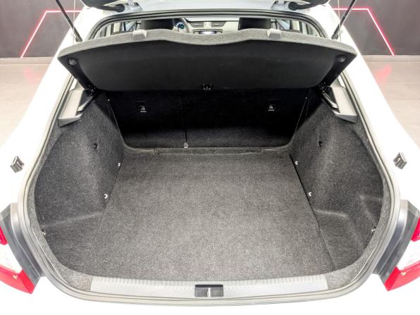 Skoda Octavia III (A7) Рестайлинг с пробегом 2020 года, цена 1 900 000 рублей, 97624 км, лифтбек, Автокод Объявления