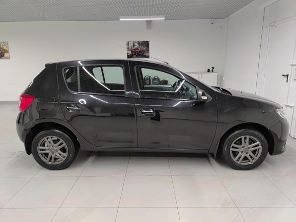 Renault Sandero II с пробегом 2015 года, цена 923 000 рублей, 110772 км, хэтчбек, Автокод Объявления
