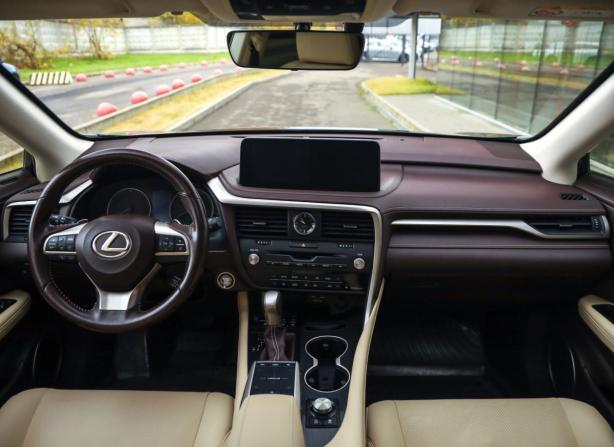 Lexus RX IV Рестайлинг с пробегом 2019 года, цена 4 399 777 рублей, 96637 км, внедорожник, Автокод Объявления