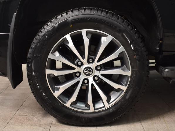 Toyota Land Cruiser Prado 150 Series Рестайлинг 2 с пробегом 2018 года, цена 3 899 995 рублей, 167328 км, внедорожник, Автокод Объявления