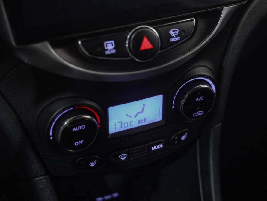 Hyundai Solaris I Санкт-Петербург  - изображение 18