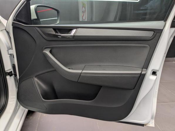 Skoda Rapid II с пробегом 2020 года, цена 1 450 000 рублей, 112036 км, лифтбек, Автокод Объявления