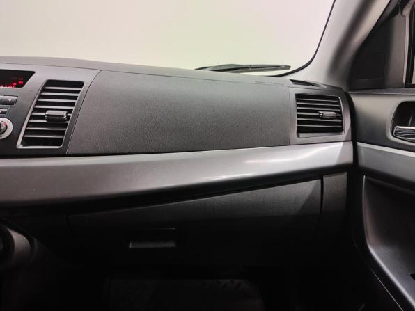Mitsubishi Lancer X Рестайлинг с пробегом 2011 года, цена 820 000 рублей, 238977 км, седан, Автокод Объявления