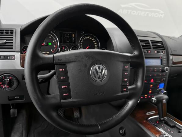 Volkswagen Touareg I с пробегом 2005 года, цена 799 000 рублей, 185325 км, внедорожник, Автокод Объявления