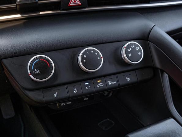 Hyundai Elantra VII (CN7) с пробегом 2022 года, цена 2 040 000 рублей, 62223 км, седан, Автокод Объявления