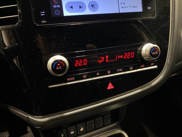 Mitsubishi Outlander III Рестайлинг 3 с пробегом 2021 года, цена 2 785 000 рублей, 68847 км, внедорожник, Автокод Объявления