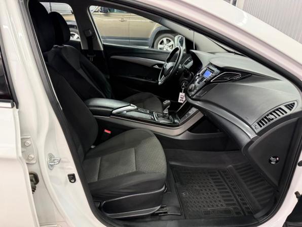 Hyundai i40 I Рестайлинг с пробегом 2015 года, цена 1 297 000 рублей, 112215 км, седан, Автокод Объявления