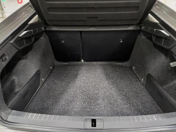 Skoda Octavia IV (A8) с пробегом 2021 года, цена 2 480 000 рублей, 83401 км, лифтбек, Автокод Объявления