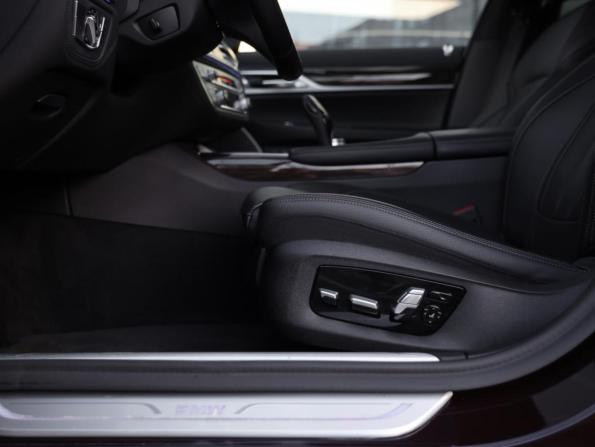 BMW 7 серии VI (G11/G12) Рестайлинг с пробегом 2019 года, цена 5 472 487 рублей, 93275 км, седан, Автокод Объявления