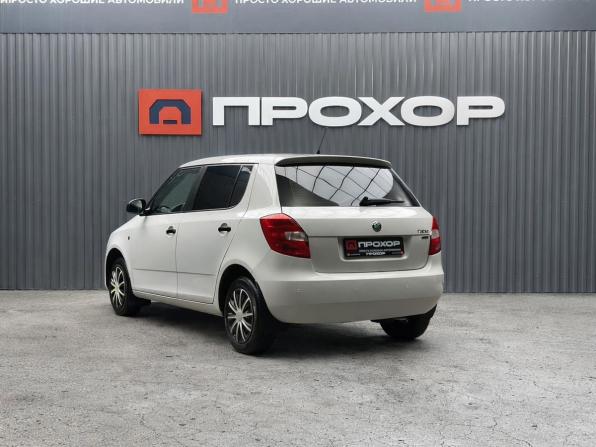 Skoda Fabia II Рестайлинг с пробегом 2011 года, цена 497 000 рублей, 118724 км, хэтчбек, Автокод Объявления