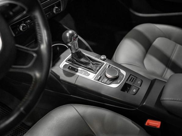 Audi A3 III (8V) с пробегом 2015 года, цена 1 519 000 рублей, 87620 км, седан, Автокод Объявления