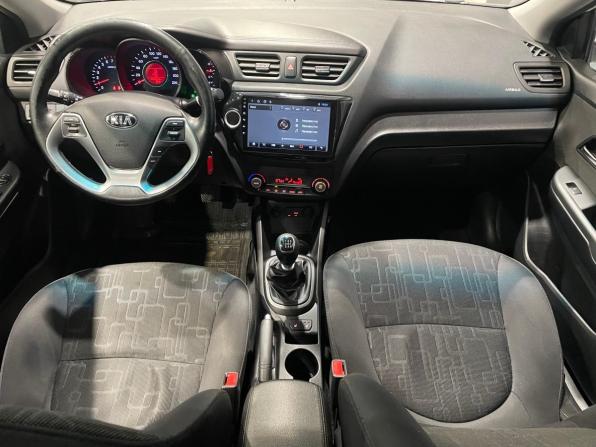 Kia Rio III Рестайлинг с пробегом 2016 года, цена 910 000 рублей, 175535 км, седан, Автокод Объявления