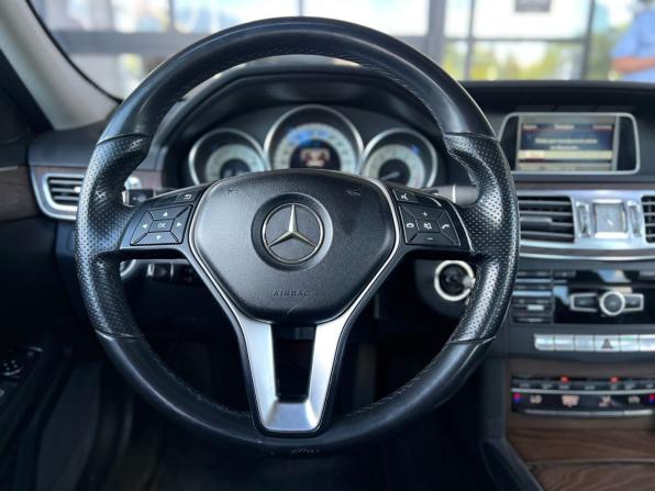 Mercedes-Benz E-Класс IV (W212 S212 C207) Рестайлинг с пробегом 2013 года, цена 1 960 000 рублей, 237813 км, седан, Автокод Объявления