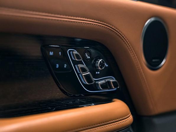 Land Rover Range Rover IV Рестайлинг с пробегом 2020 года, цена 9 290 000 рублей, 87000 км, внедорожник, Автокод Объявления