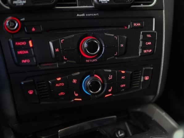 Audi Q5 I (8R) с пробегом 2012 года, цена 1 349 000 рублей, 182000 км, внедорожник, Автокод Объявления