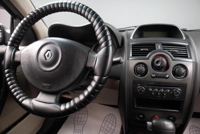Renault Megane II с пробегом 2006 года, цена 589 000 рублей, 290000 км, седан, Автокод Объявления