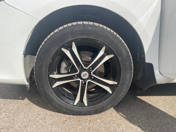Toyota Corolla X (E140 E150) Рестайлинг с пробегом 2013 года, цена 949 000 рублей, 289375 км, седан, Автокод Объявления
