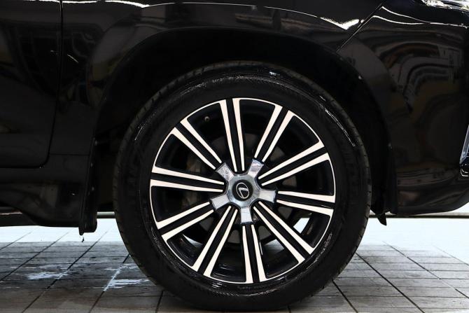Lexus LX III Рестайлинг 2 с пробегом 2018 года, цена 7 500 000 рублей, 234500 км, внедорожник, Автокод Объявления