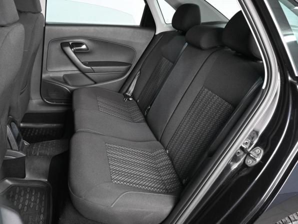 Volkswagen Polo V Рестайлинг с пробегом 2016 года, цена 1 269 000 рублей, 130243 км, седан, Автокод Объявления