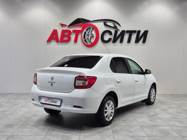 Renault Logan II Рестайлинг с пробегом 2022 года, цена 1 070 000 рублей, 77155 км, седан, Автокод Объявления