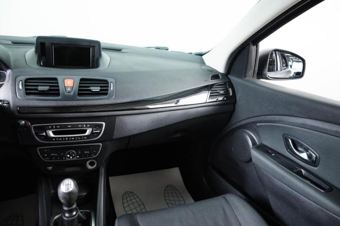 Renault Megane III с пробегом 2011 года, цена 779 000 рублей, 290000 км, универсал, Автокод Объявления