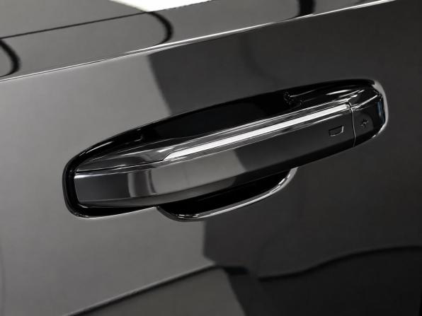Cadillac Escalade V с пробегом 2023 года, цена 12 995 000 рублей, 87189 км, внедорожник, Автокод Объявления