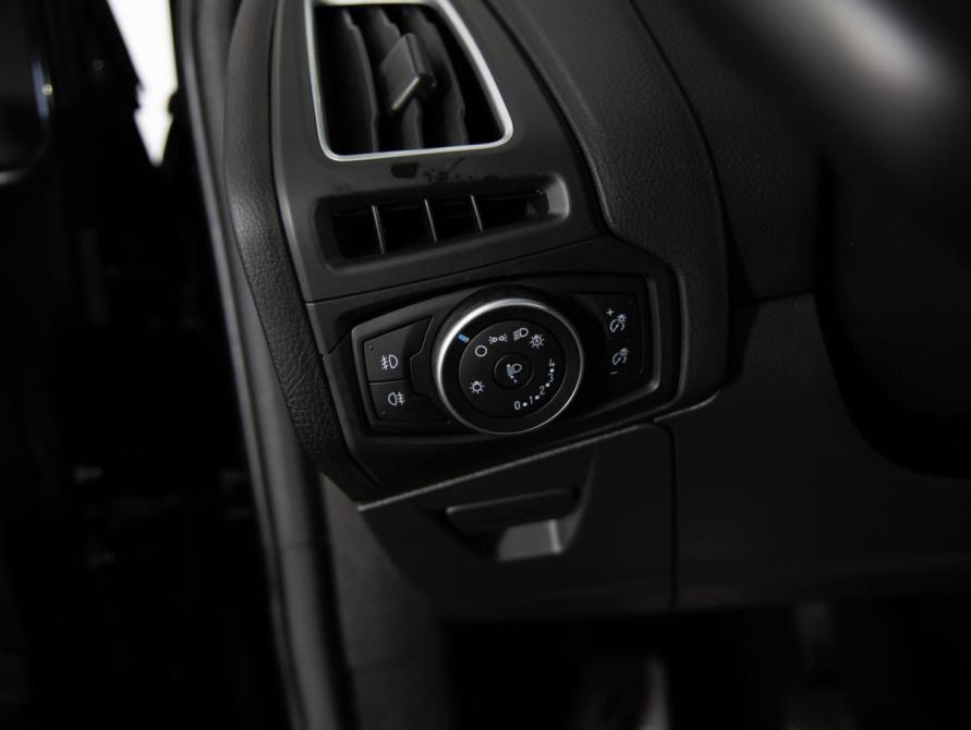Ford Focus III Рестайлинг Санкт-Петербург  - изображение 19