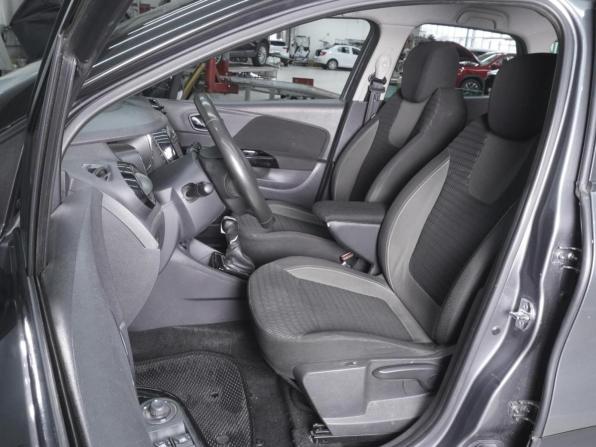 Renault Kaptur I с пробегом 2017 года, цена 1 379 000 рублей, 110346 км, внедорожник, Автокод Объявления