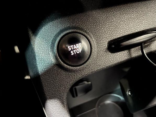 Renault Kaptur I с пробегом 2019 года, цена 1 240 000 рублей, 139065 км, внедорожник, Автокод Объявления