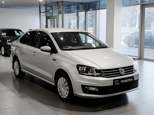 Volkswagen Polo V Рестайлинг с пробегом 2016 года, цена 1 081 000 рублей, 107780 км, седан, Автокод Объявления