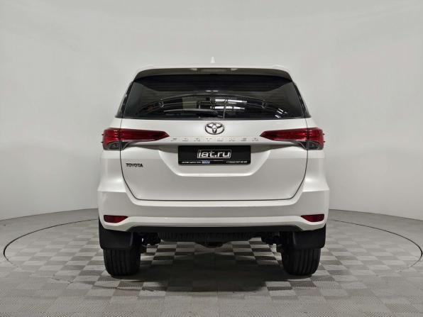 Toyota Fortuner II с пробегом 2020 года, цена 3 150 000 рублей, 150000 км, внедорожник, Автокод Объявления