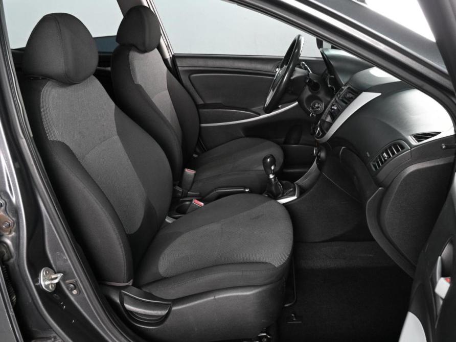 Hyundai Solaris I Ростов-на-Дону  - изображение 8